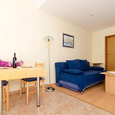 شقة With Parking Space - 8593 *