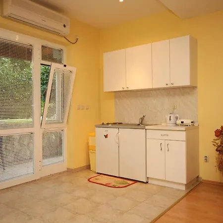 With Parking Space - 8593 * 杜布罗夫尼克