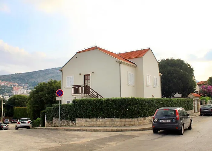 With Parking Space - 8593 Dubrovnik